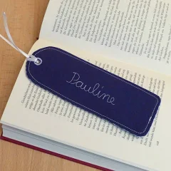 personalisiertes Lesezeichen mit Name aus Biobaumwollstoff genäht, 8 Farben