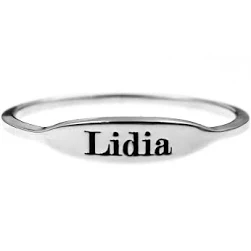 Anillo de plata personalizado con nombre grabado – Joya minimalista de plata 925